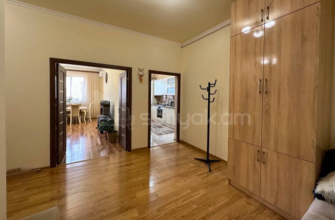 2 Սենյականոց Բնակարան Նորակառույցում, 84քմ, 13/14 հարկ, Կապիտալ Վերանորոգված, Կահավորված