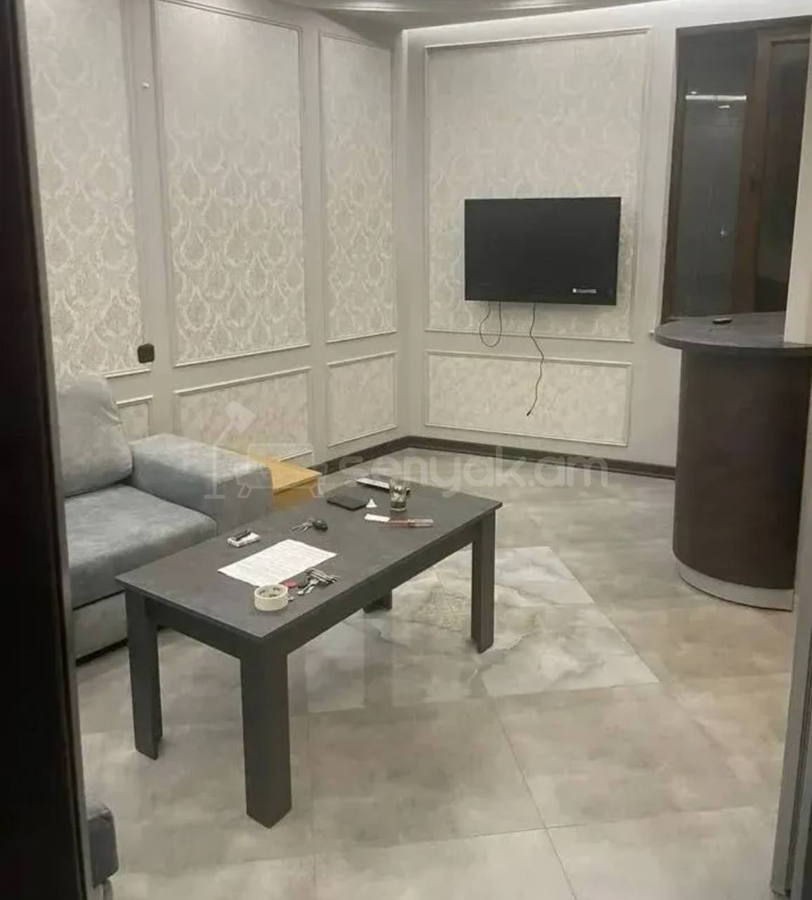 2 Սենյականոց Բնակարան Քարե Շենքում, 50քմ, 5/5 հարկ, Կապիտալ Վերանորոգված