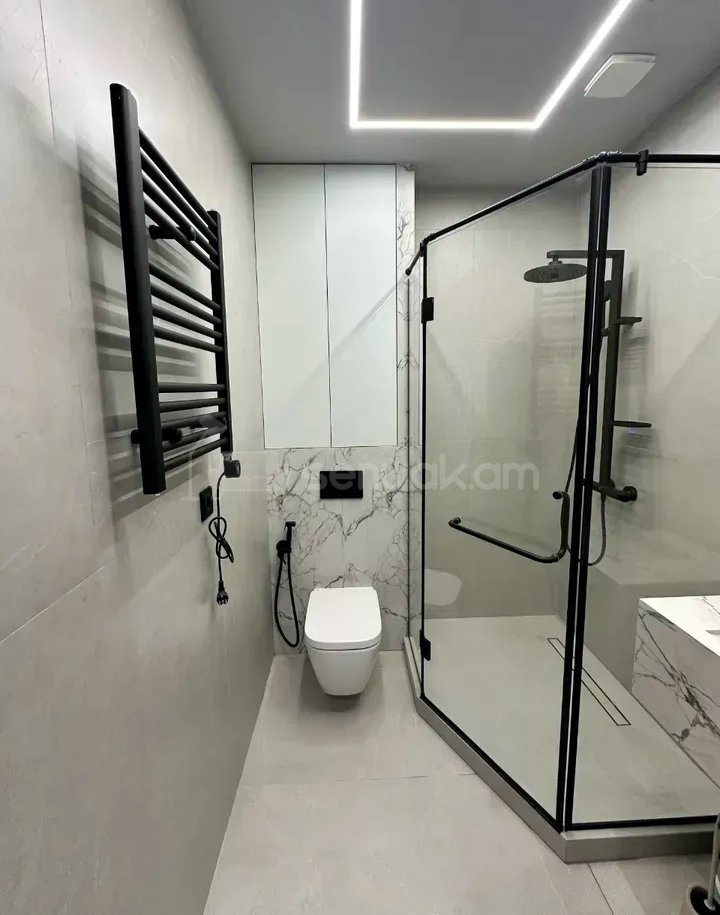 2 Սենյականոց Բնակարան Նորակառույցում, 39քմ, 11/16 հարկ, Դիզայներական Վերանորոգված