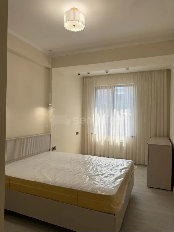 2 Սենյականոց Բնակարան, 60քմ, 2/15 հարկ, Դիզայներական Վերանորոգված, Կահավորված, Արևկող