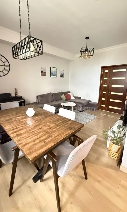 3 Սենյականոց Բնակարան Նորակառույցում, 90քմ, 13/19 հարկ, Կապիտալ Վերանորոգված
