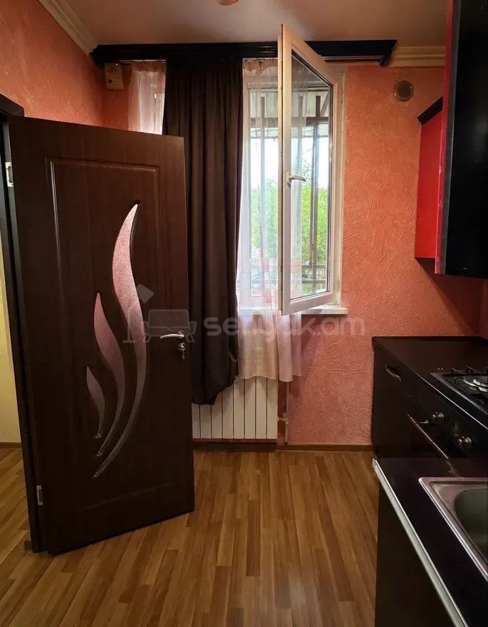 1 Սենյականոց Բնակարան Նորակառույցում, 44քմ, 1/12 հարկ, Կապիտալ Վերանորոգված