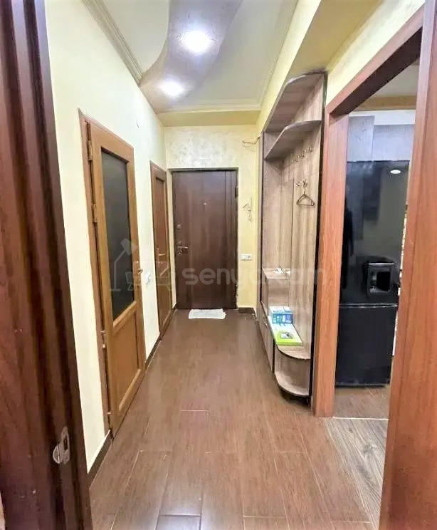 2 Սենյականոց Բնակարան, 43քմ, 2/9 հարկ, Կապիտալ Վերանորոգված
