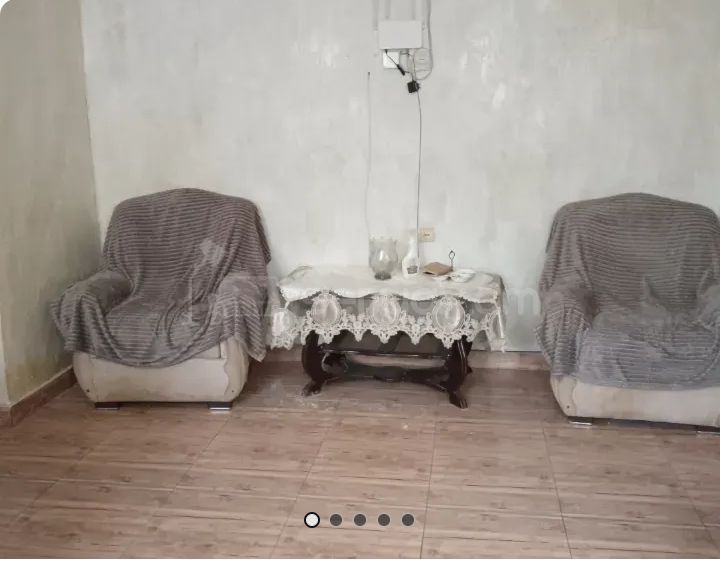 3 Սենյականոց Բնակարան Քարե Շենքում, 65քմ, 2/2 հարկ, Կոսմետիկ Վերանորոգված, Կահավորված