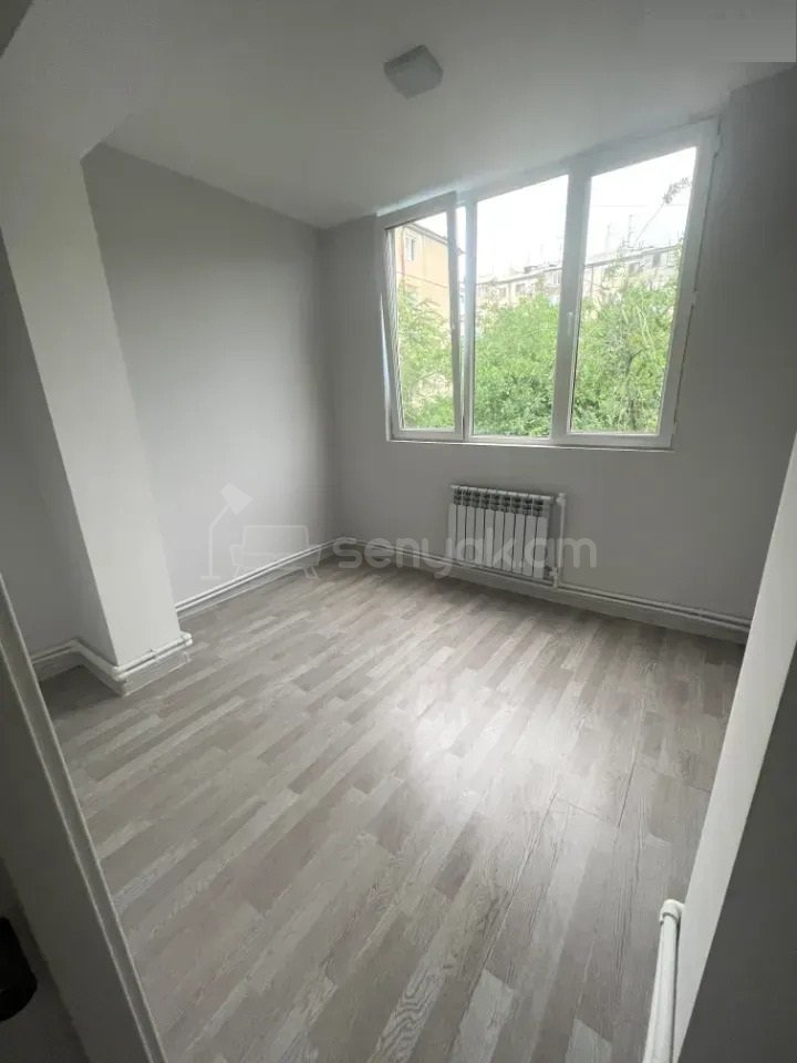 2 Սենյականոց Բնակարան, 36քմ, 3/5 հարկ, Կապիտալ Վերանորոգված