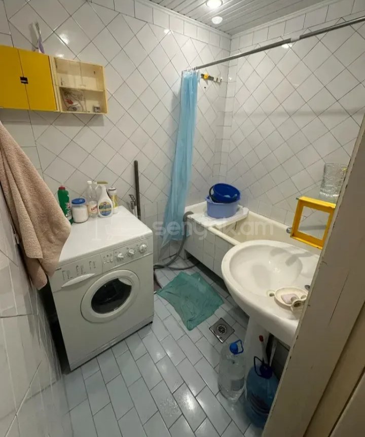 3 Սենյականոց Բնակարան Քարե Շենքում, 78քմ, 4/9 հարկ, Կապիտալ Վերանորոգված, Կահավորված