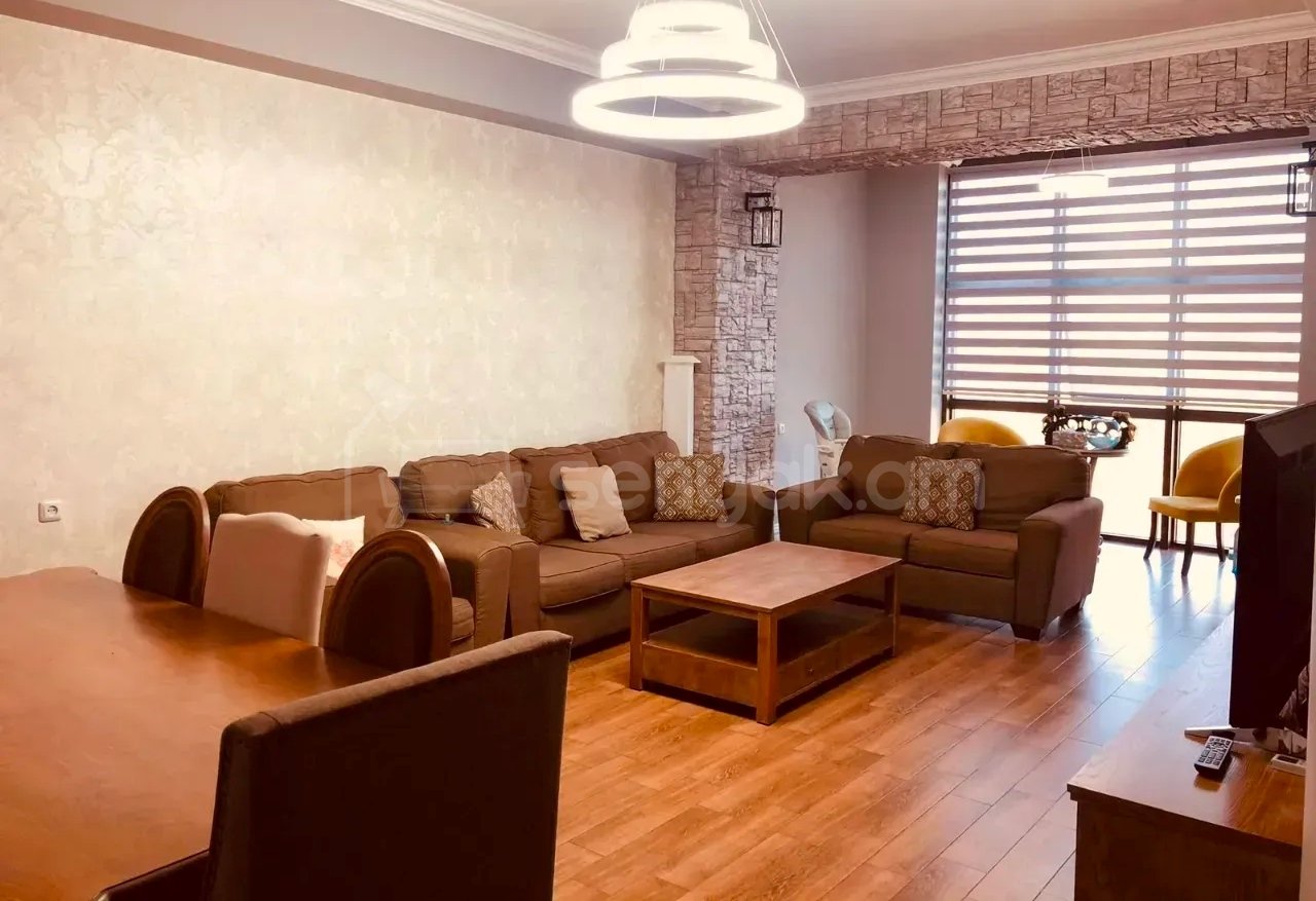 3 Սենյականոց Բնակարան Նորակառույցում, 110քմ, 9/18 հարկ, Կապիտալ Վերանորոգված