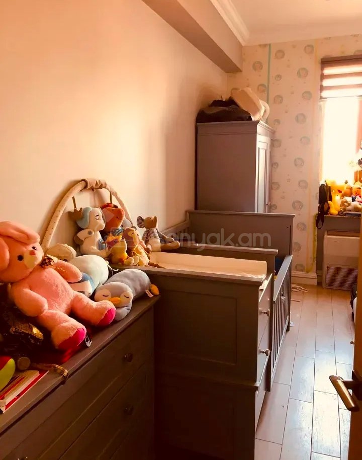 3 Սենյականոց Բնակարան Նորակառույցում, 110քմ, 9/18 հարկ, Կապիտալ Վերանորոգված