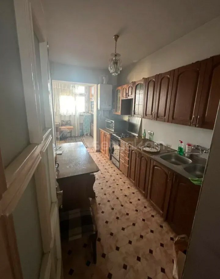 4 Սենյականոց Բնակարան, 90քմ, 7/9 հարկ, Նորմալ Վիճակում, Կահավորված