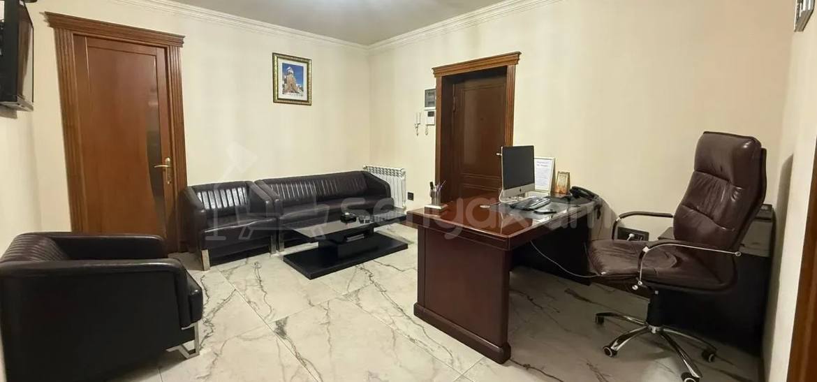 Օֆիսային Տարածք, 94քմ, Կապիտալ Վերանորոգված