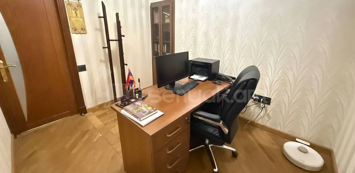 Օֆիսային Տարածք, 94քմ, Կապիտալ Վերանորոգված