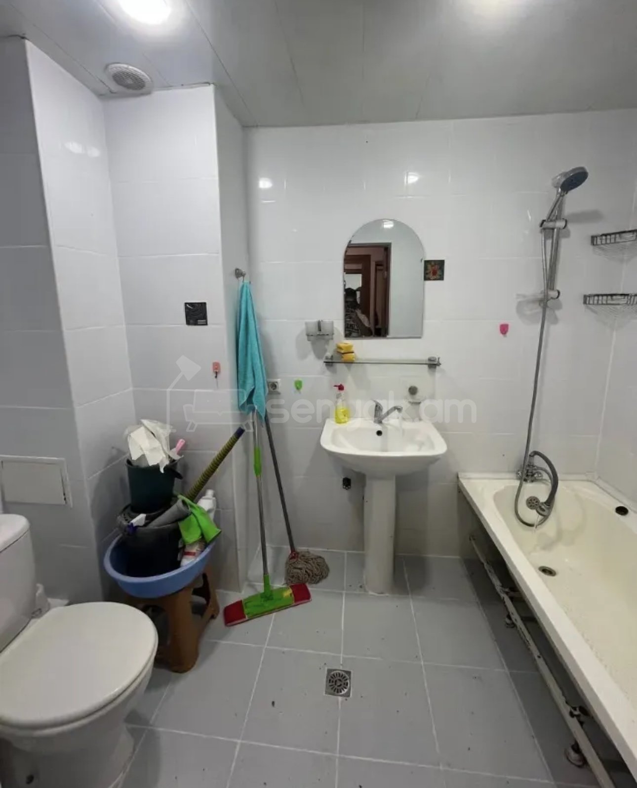 2 Սենյականոց Բնակարան Քարե Շենքում, 55քմ, 1/5 հարկ, Կոսմետիկ Վերանորոգված