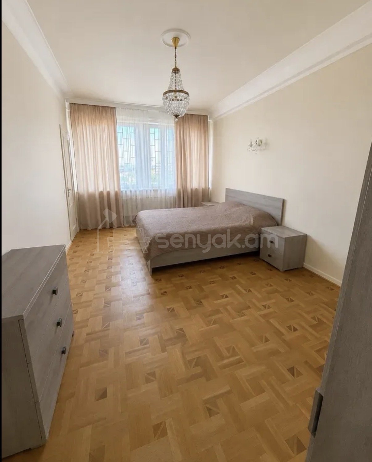 3 Սենյականոց Բնակարան Քարե Շենքում, 96քմ, 1/6 հարկ, Կապիտալ Վերանորոգված