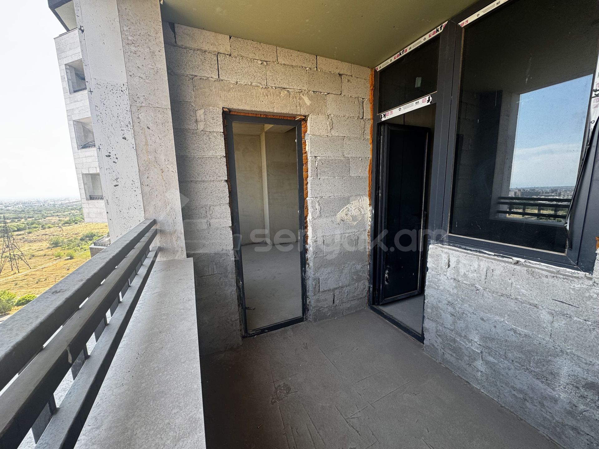 3 Սենյականոց Բնակարան Նորակառույցում, 97քմ, 8/22 հարկ, Զրոյական Վիճակում