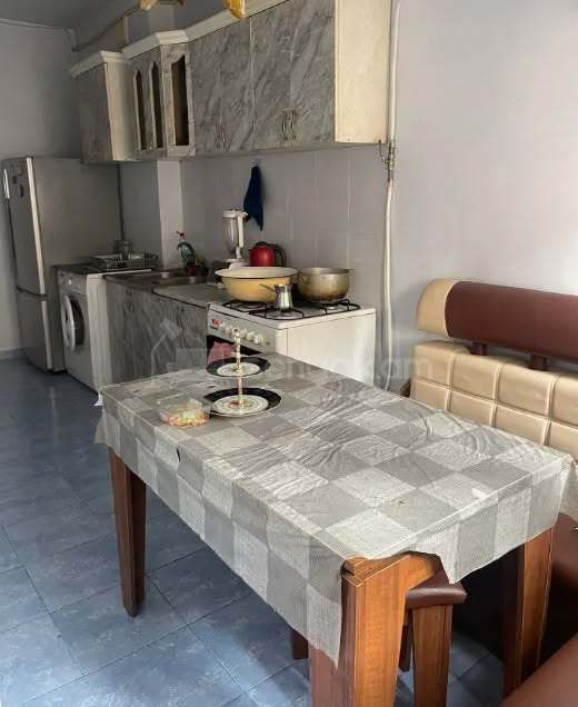 3 Սենյականոց Բնակարան, 75քմ, 3/9 հարկ, Նորմալ Վիճակում