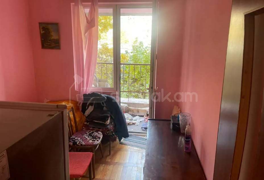 3 Սենյականոց Բնակարան, 75քմ, 3/9 հարկ, Նորմալ Վիճակում