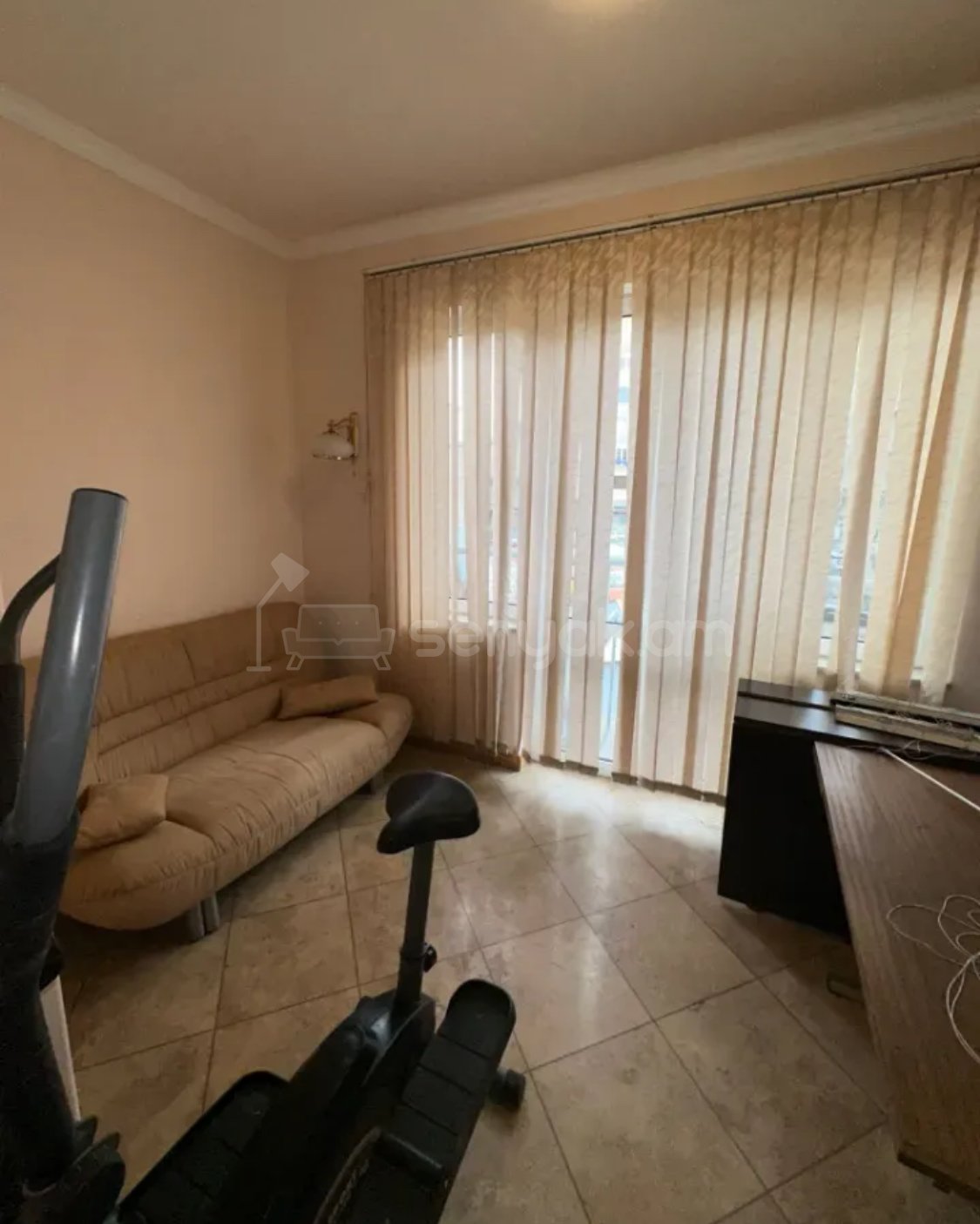 3 Սենյականոց Բնակարան Քարե Շենքում, 107քմ, 3/4 հարկ, Կապիտալ Վերանորոգված