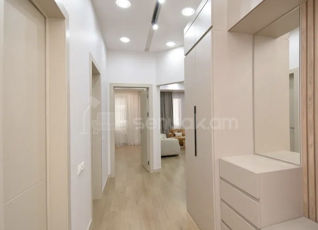 3 Սենյականոց Բնակարան Նորակառույցում, 80քմ, 5/14 հարկ, Կապիտալ Վերանորոգված