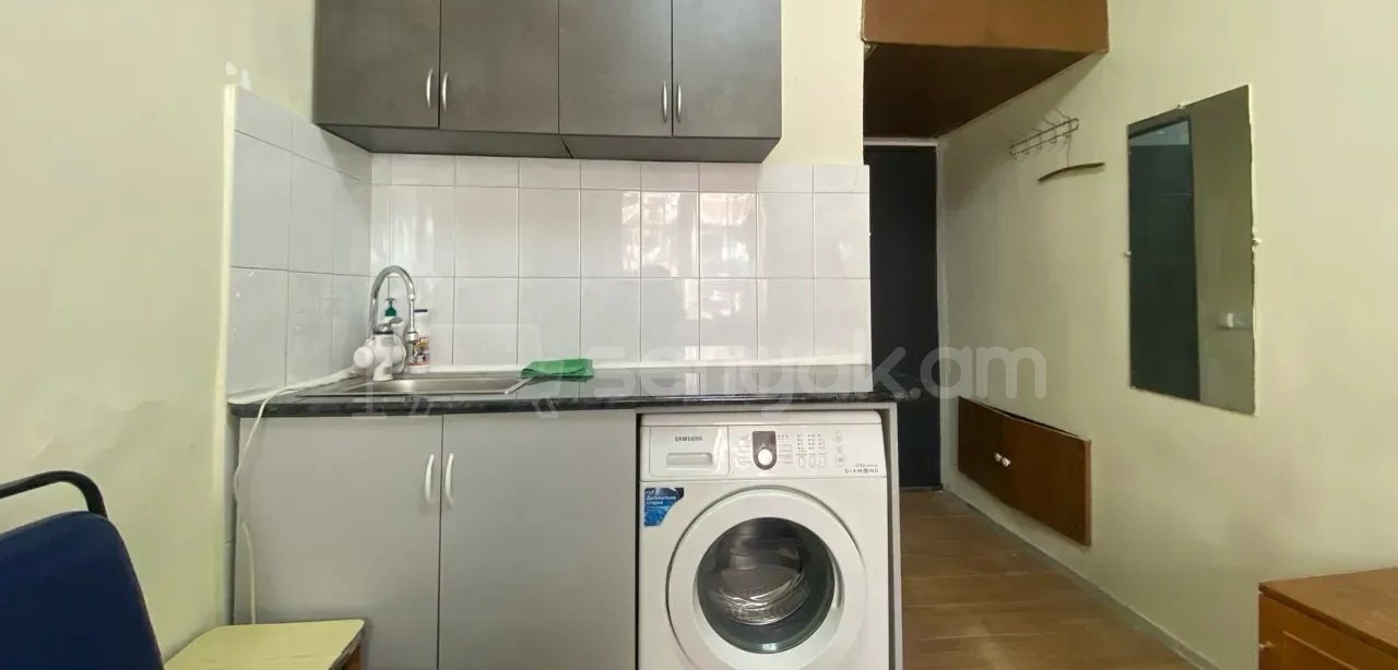 1 Սենյականոց Բնակարան Քարե Շենքում, 14քմ, 2/4 հարկ, Դիզայներական Վերանորոգված