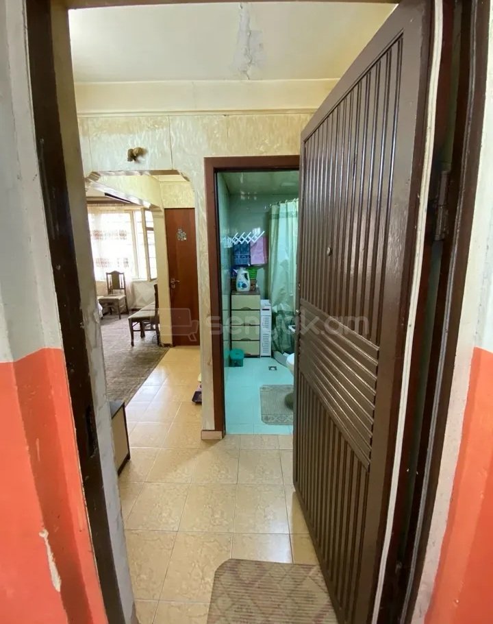 1 Սենյականոց Բնակարան, 30քմ, 1/4 հարկ, Կոսմետիկ Վերանորոգված