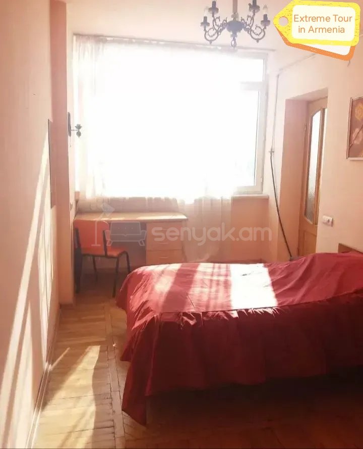 2 Սենյականոց Բնակարան Քարե Շենքում, 52քմ, 7/9 հարկ, Նորմալ Վիճակում, Կահավորված, Արևկող