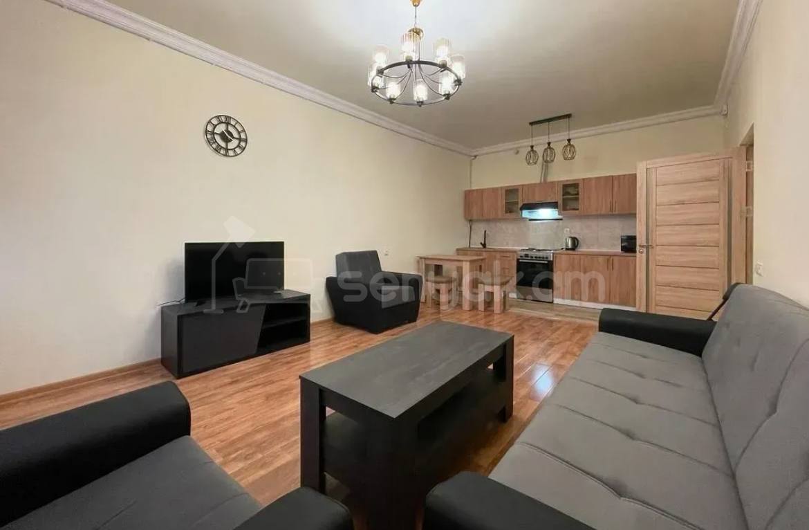 3 Սենյականոց Բնակարան, 78քմ, 3/17 հարկ, Կապիտալ Վերանորոգված, Կահավորված