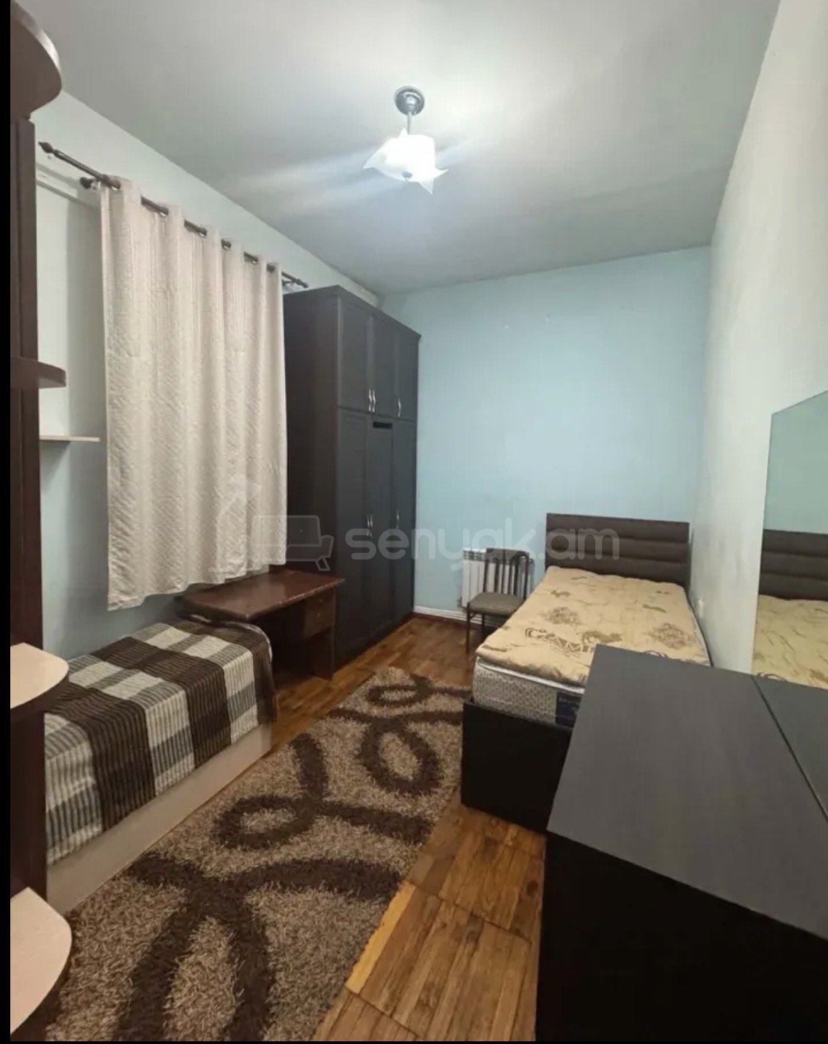 3 Սենյականոց Բնակարան Քարե Շենքում, 90քմ, 1/4 հարկ, Կապիտալ Վերանորոգված, Կահավորված