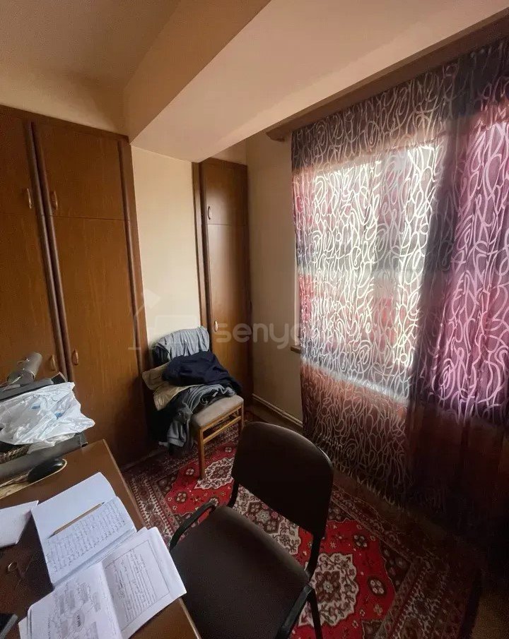3 Սենյականոց Բնակարան, 79քմ, 8/14 հարկ, Նորմալ Վիճակում
