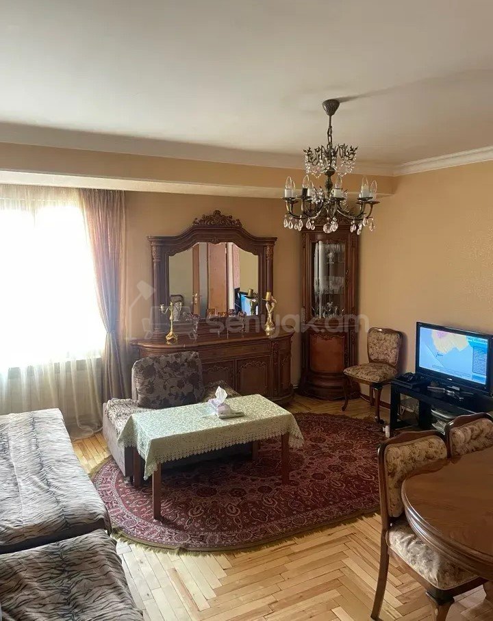 3 Սենյականոց Բնակարան, 79քմ, 8/14 հարկ, Նորմալ Վիճակում
