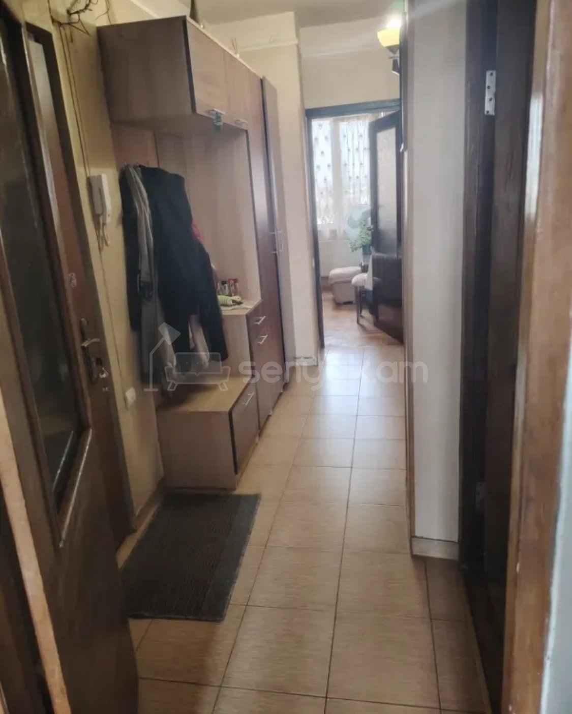 4 Սենյականոց Բնակարան, 94քմ, 5/9 հարկ, Նորմալ Վիճակում