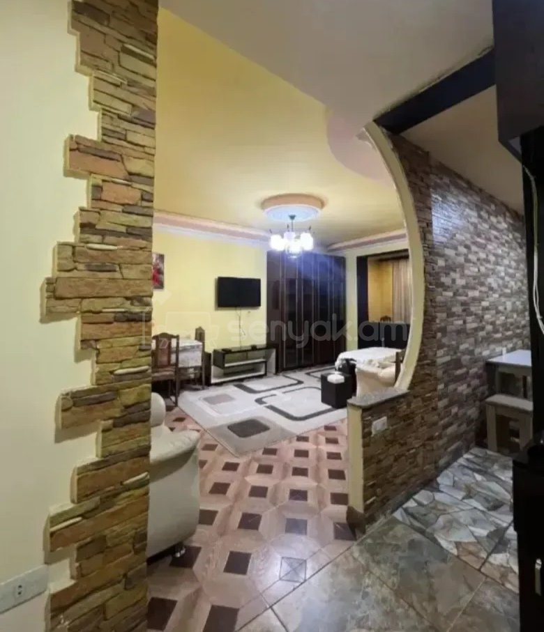 3 Սենյականոց Բնակարան, 70քմ, 3/9 հարկ, Կոսմետիկ Վերանորոգված, Կահավորված