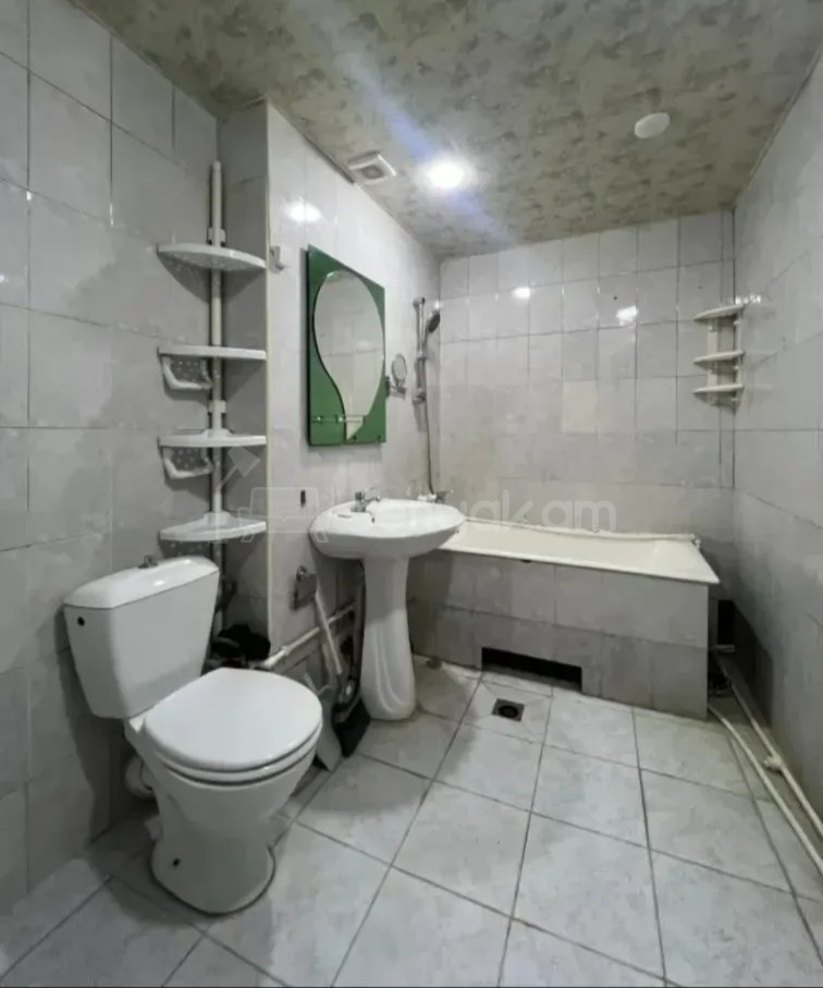 3 Սենյականոց Բնակարան, 70քմ, 3/9 հարկ, Կոսմետիկ Վերանորոգված, Կահավորված