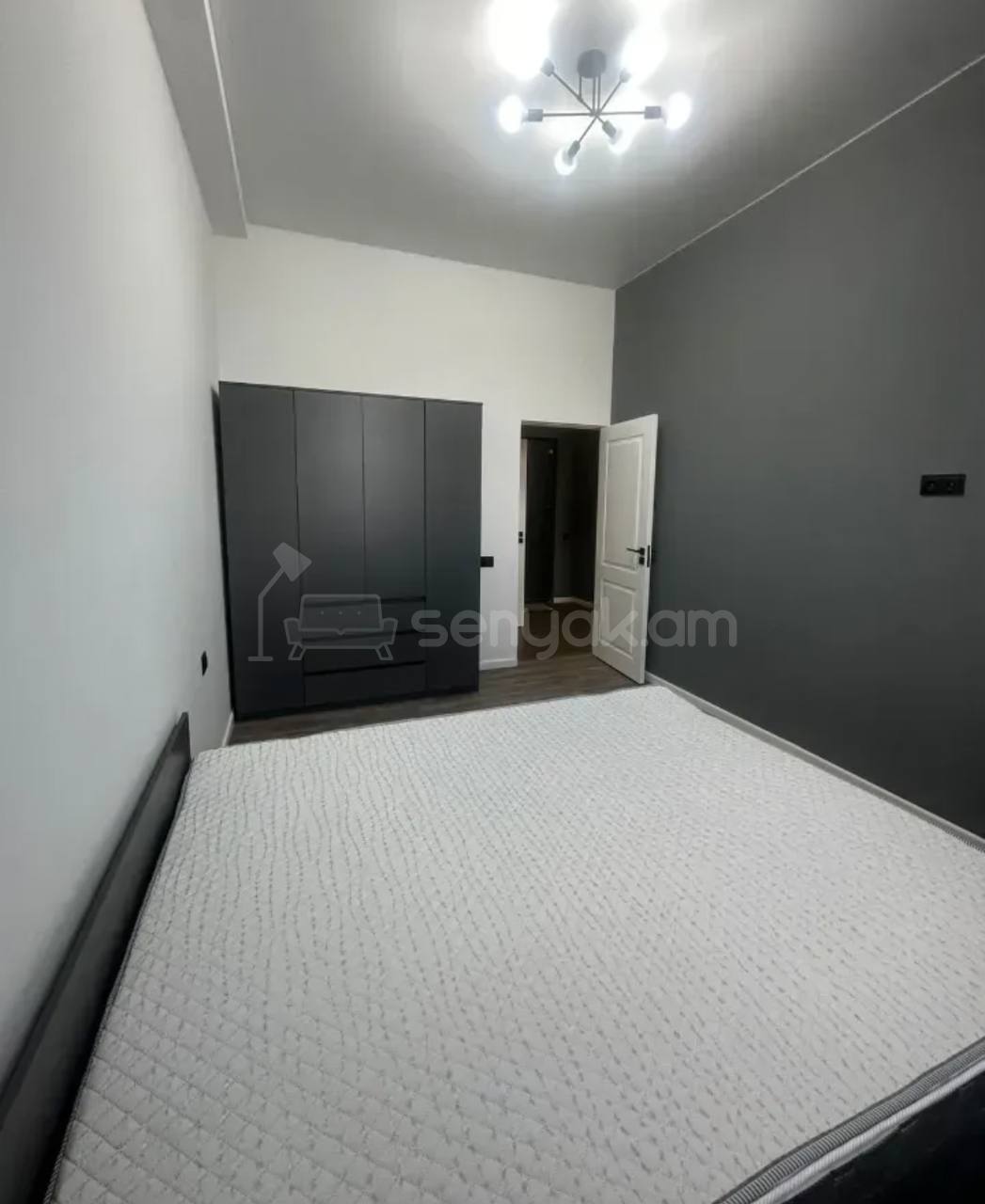 2 Սենյականոց Բնակարան, 40քմ, 1/4 հարկ, Կապիտալ Վերանորոգված
