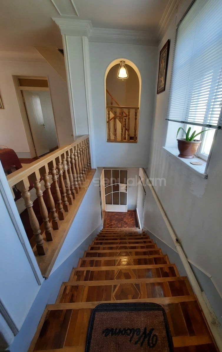 8 Սենյականոց Շքեղ Առանձնատուն, 570քմ, Ավտոտնակով