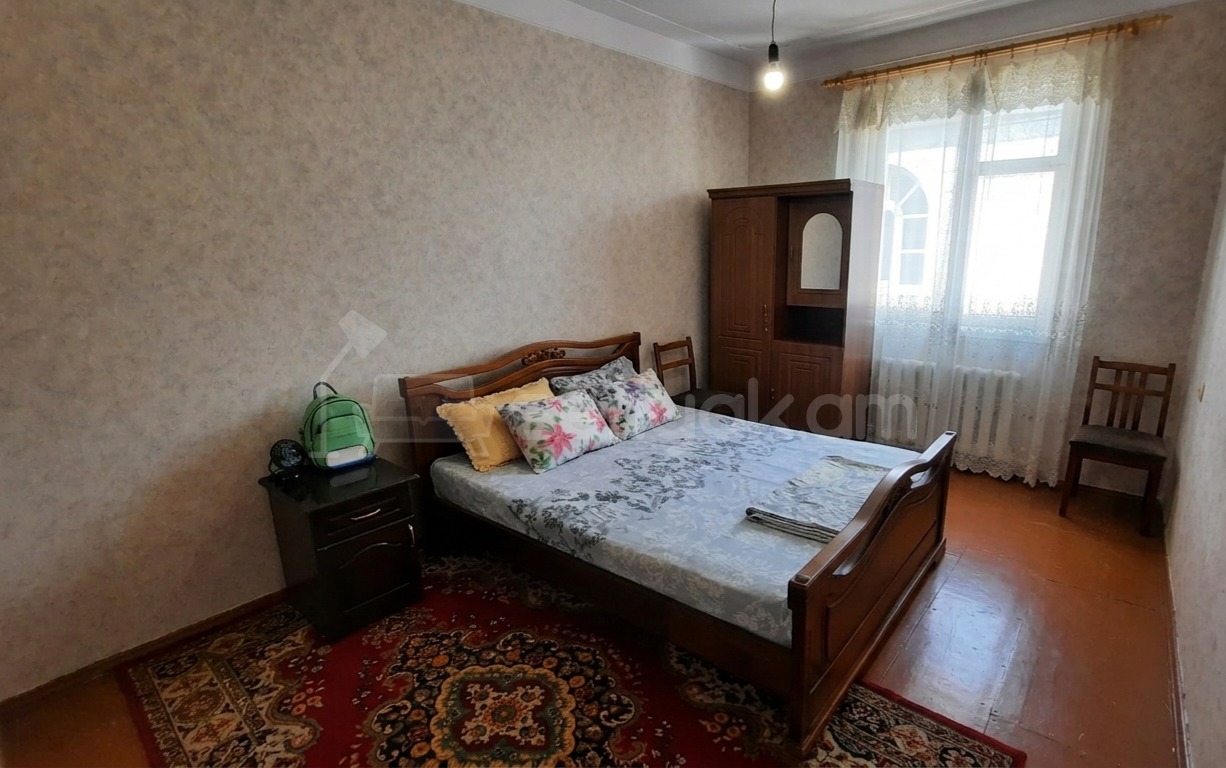 8 Սենյականոց Շքեղ Առանձնատուն, 570քմ, Ավտոտնակով