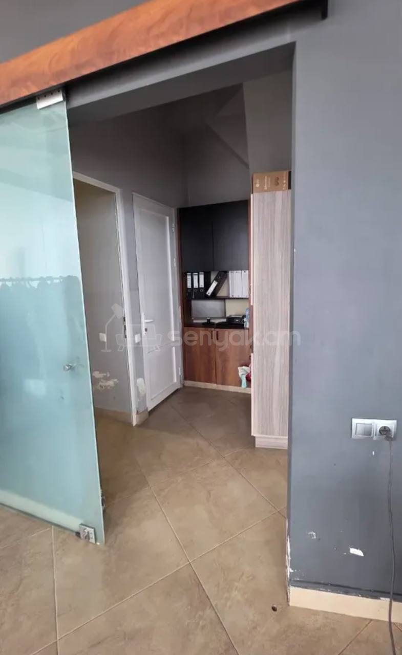 Օֆիսային Տարածք, 150քմ, Կապիտալ Վերանորոգված