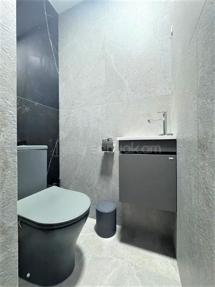 3 Սենյականոց Բնակարան, 83քմ, 9/10 հարկ, Կապիտալ Վերանորոգված