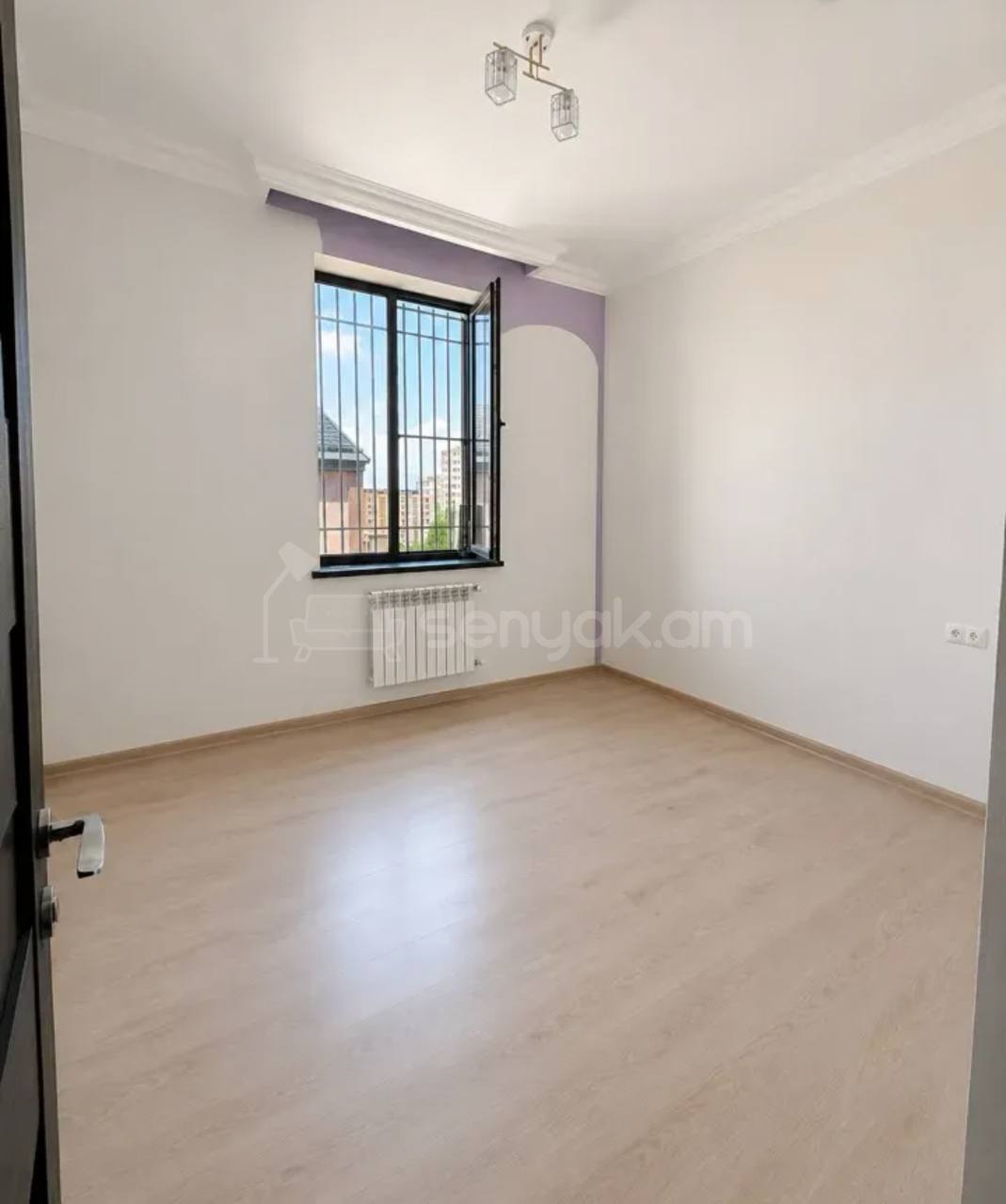 5 Սենյականոց Շքեղ Առանձնատուն, 200քմ, Ավտոտնակով