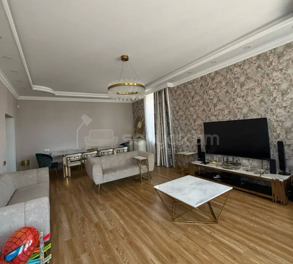 5 Սենյականոց Սեփական Տուն, 200քմ, Կապիտալ Վերանորոգված, Ավտոտնակով