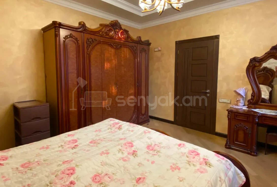 5 Սենյականոց Սեփական Տուն, 311քմ, Կապիտալ Վերանորոգված, Ավտոտնակով