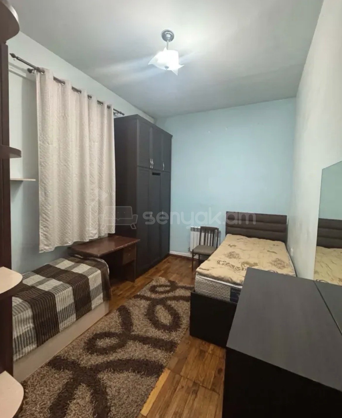 3 Սենյականոց Բնակարան Քարե Շենքում, 90քմ, 1/5 հարկ, Կապիտալ Վերանորոգված, Կահավորված