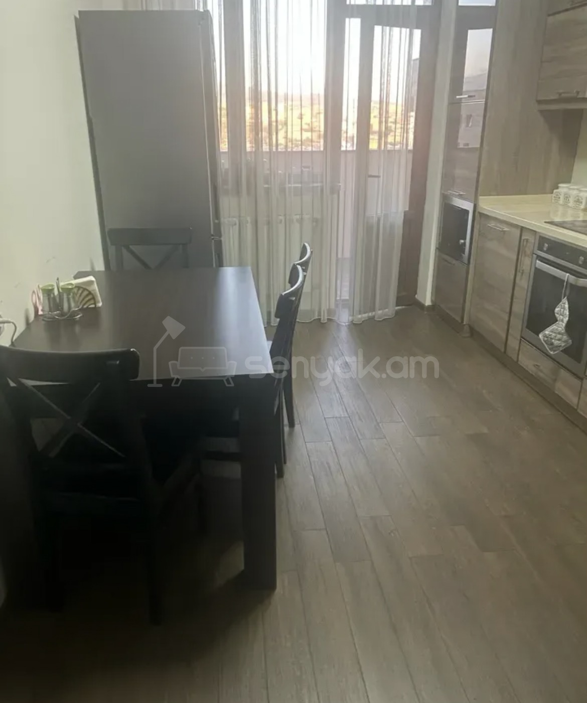 3 Սենյականոց Բնակարան, 110քմ, 11/14 հարկ, Կապիտալ Վերանորոգված, Կահավորված