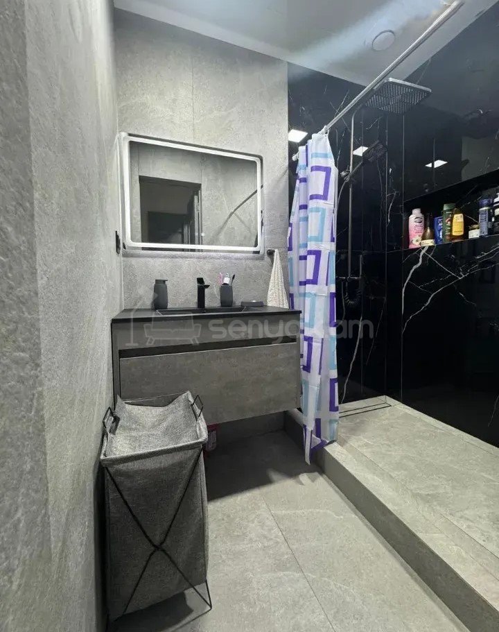 3 Սենյականոց Բնակարան Նորակառույցում, 83քմ, 9/10 հարկ, Կապիտալ Վերանորոգված