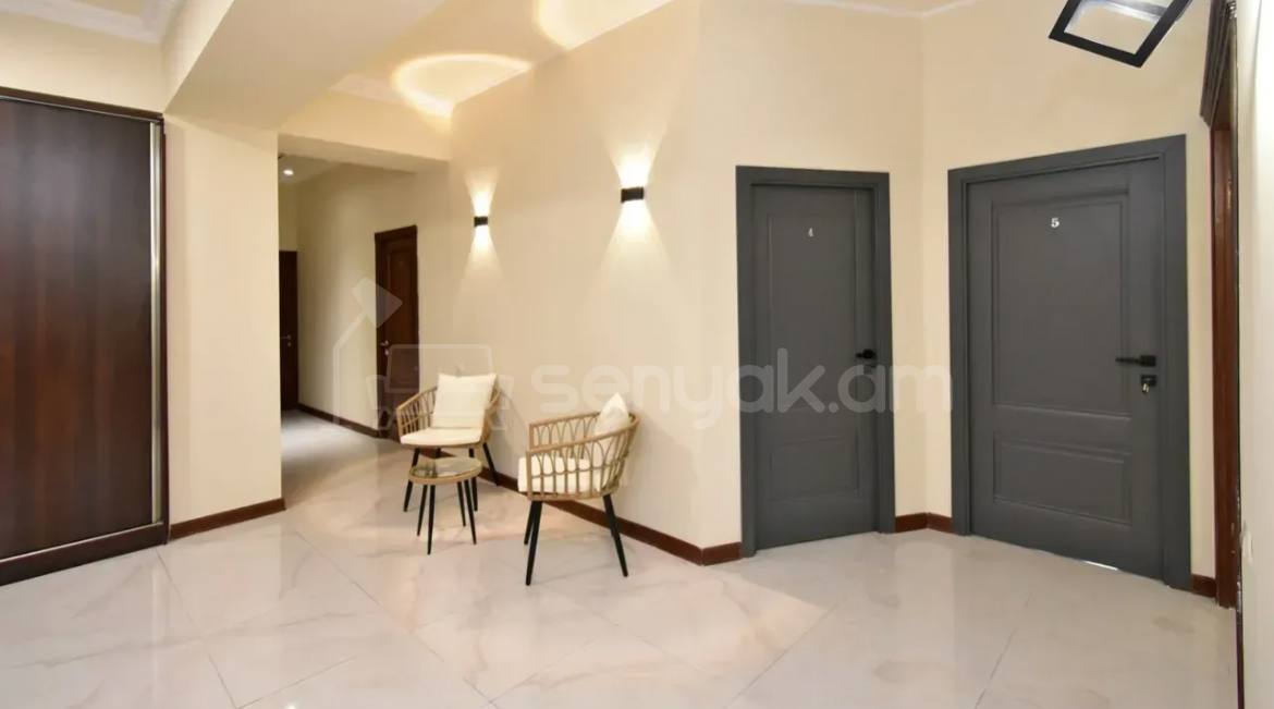 Օֆիսային Տարածք, 250քմ, Կապիտալ Վերանորոգված