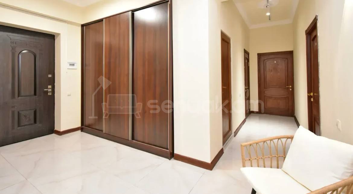 Օֆիսային Տարածք, 250քմ, Կապիտալ Վերանորոգված