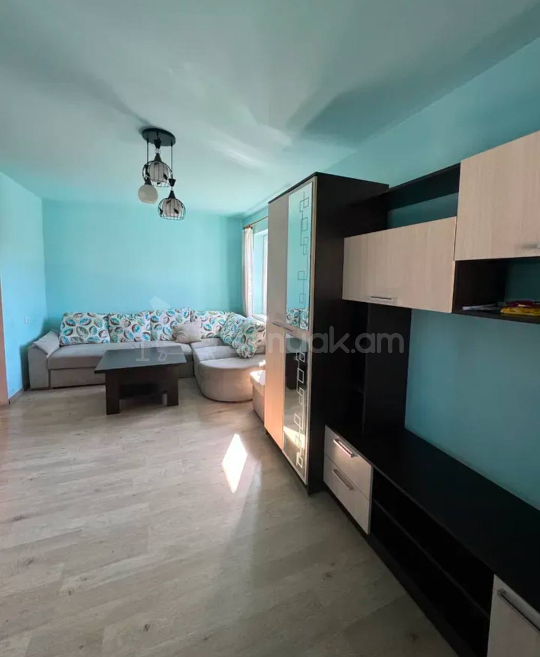 2 Սենյականոց Բնակարան Քարե Շենքում, 60քմ, 3/4 հարկ, Կոսմետիկ Վերանորոգված, Կահավորված