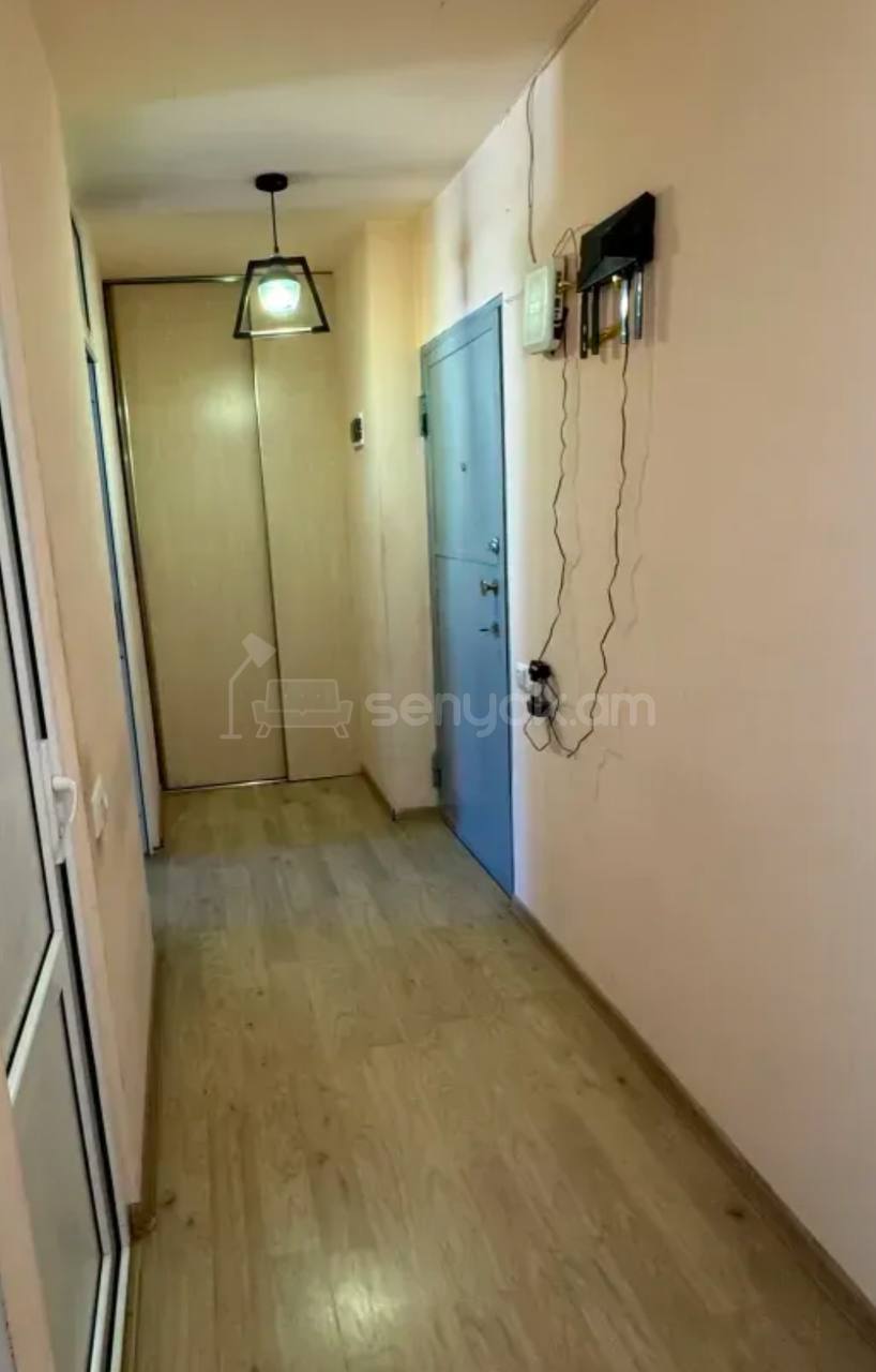 2 Սենյականոց Բնակարան Քարե Շենքում, 60քմ, 3/4 հարկ, Կապիտալ Վերանորոգված, Կահավորված