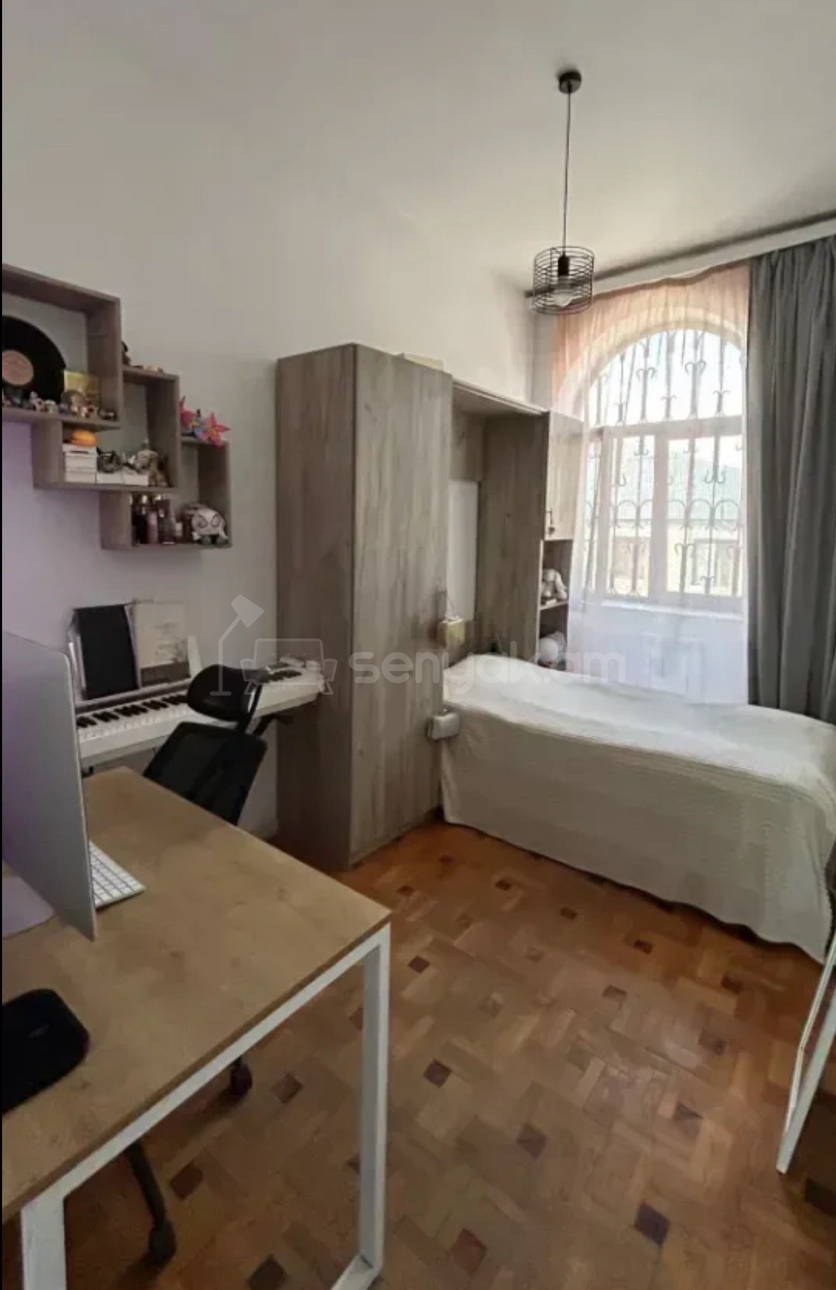 5 Սենյականոց Սեփական Տուն, 200քմ, Նորմալ Վիճակում, Կահավորված