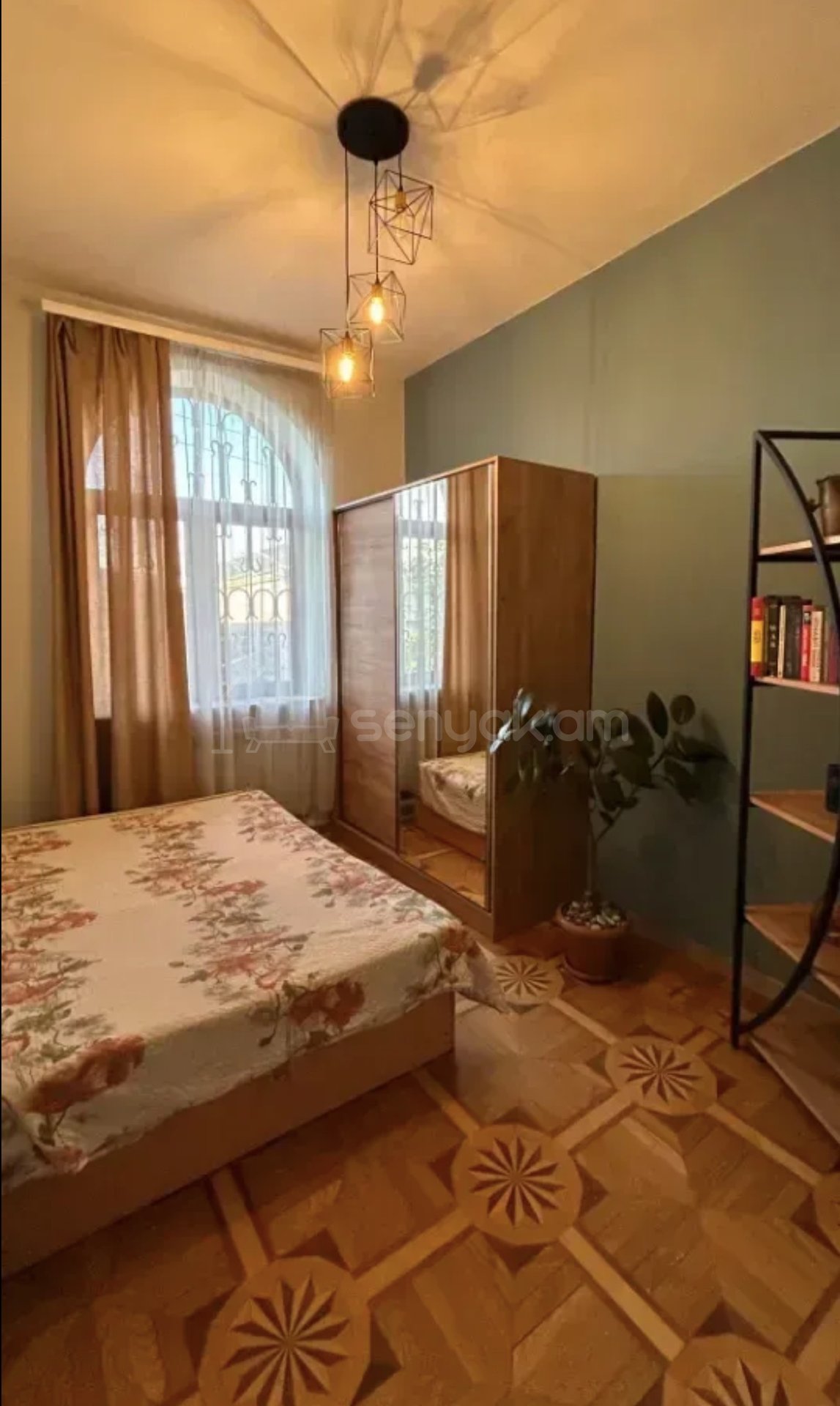 5 Սենյականոց Սեփական Տուն, 200քմ, Նորմալ Վիճակում, Կահավորված