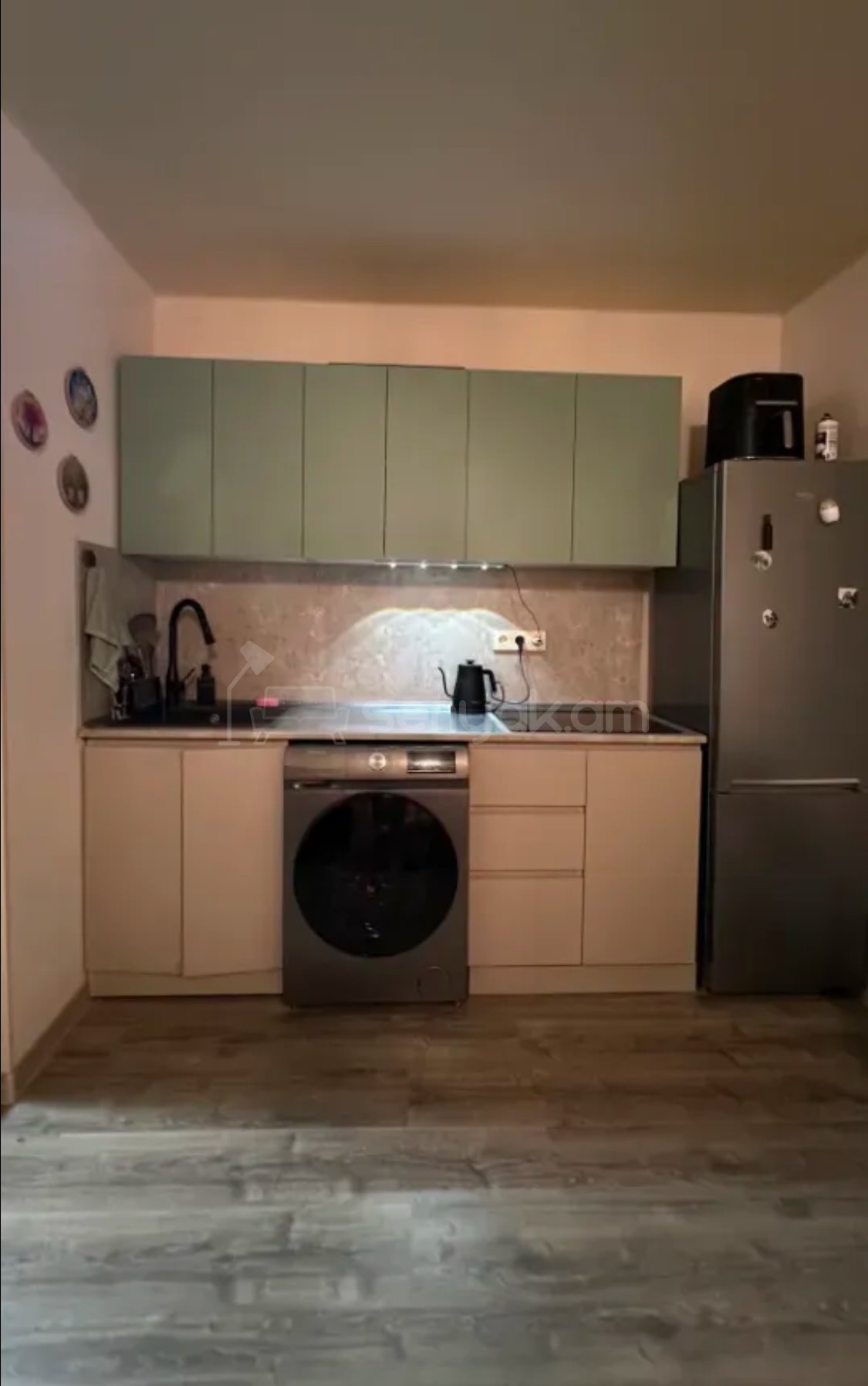 2 Սենյականոց Բնակարան, 36քմ, 9/9 հարկ, Կապիտալ Վերանորոգված